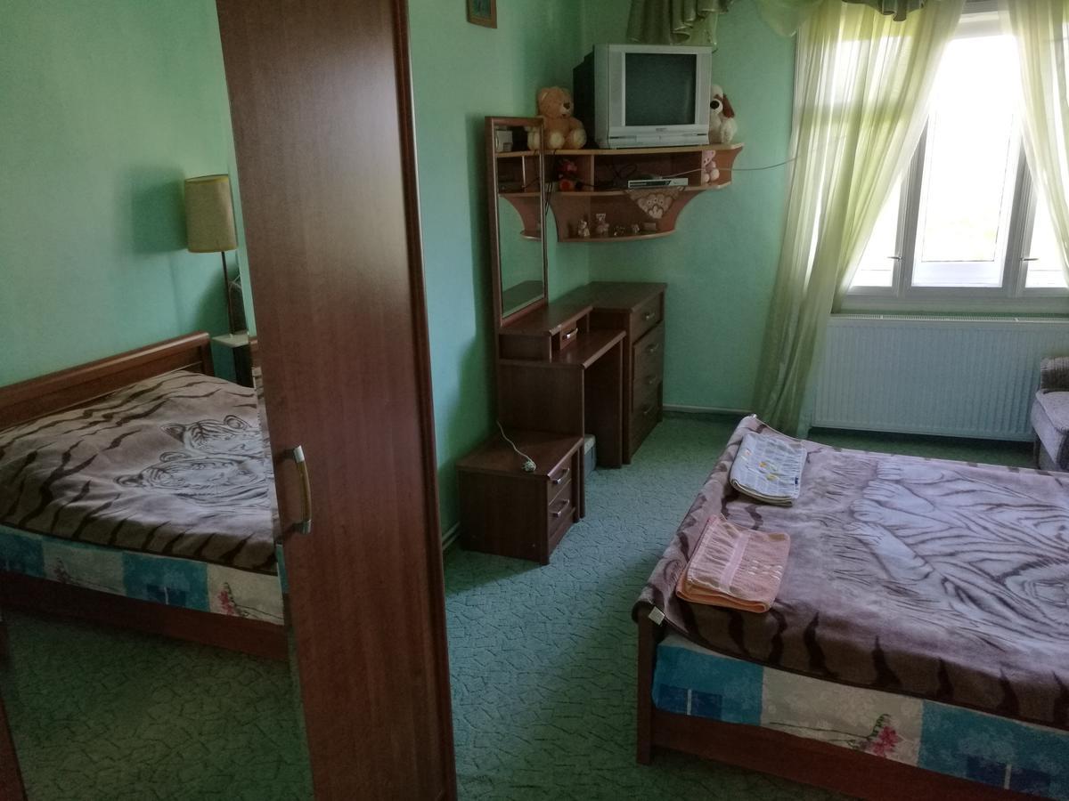 Gutsulska Oselya Villa Krivopol'ye Exterior foto